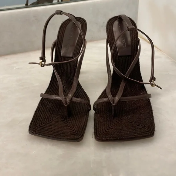 Bottega Veneta - Picture 3 of 8